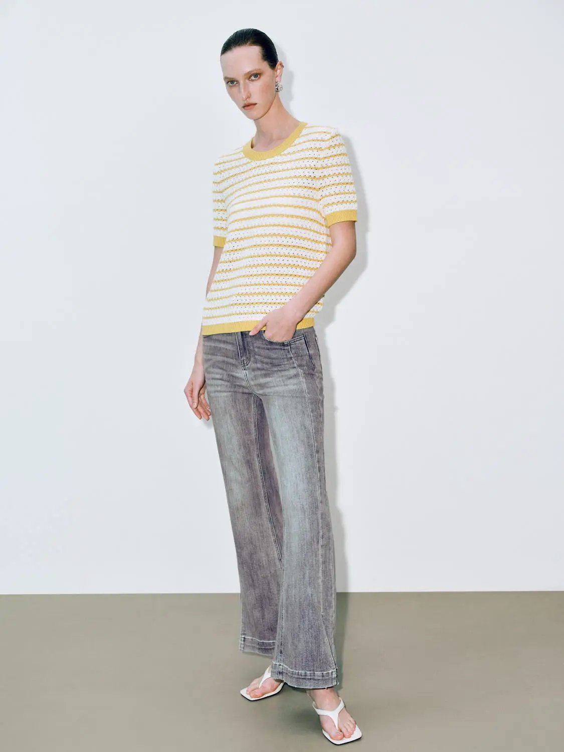 Round Neck Striped Knit Short Sleeve Cotton T-Shirt in white and yellow stripes