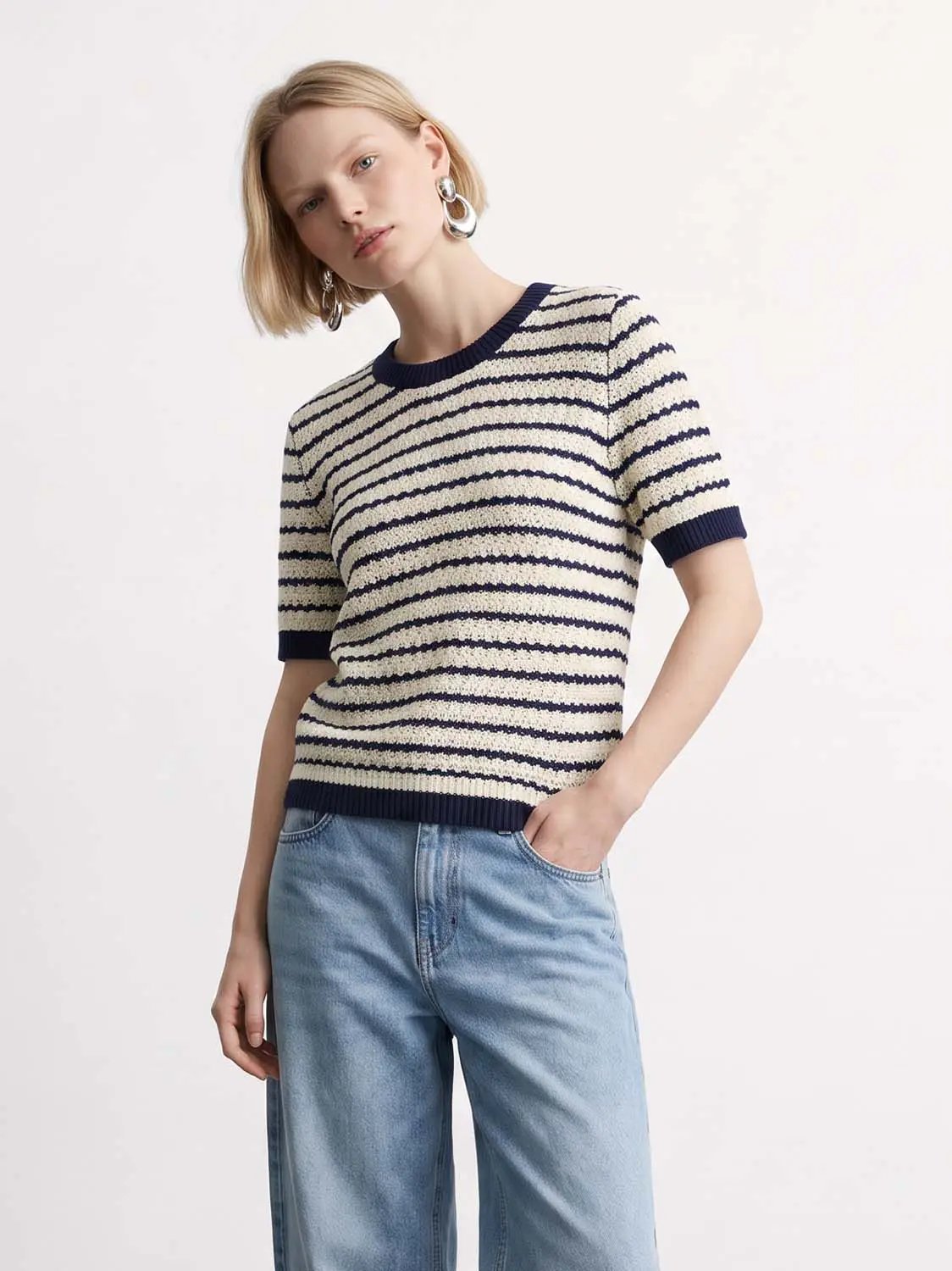 Cotton striped textured knit rib-trim T-shirt; cream with navy stripes and navy rib cuffs/hem