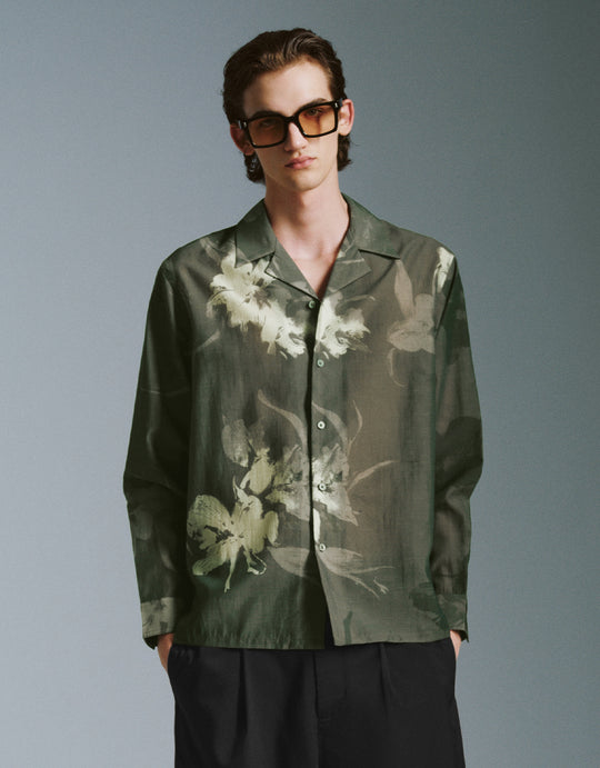 Camicia dritta con bottoni stampati