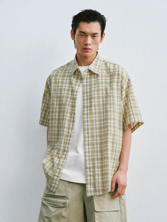 Checkered Short Sleeve Shirt With Lightweight Fabric