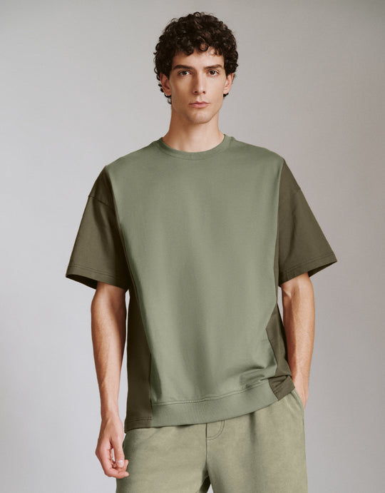 Lockeres T-Shirt mit Rundhalsausschnitt