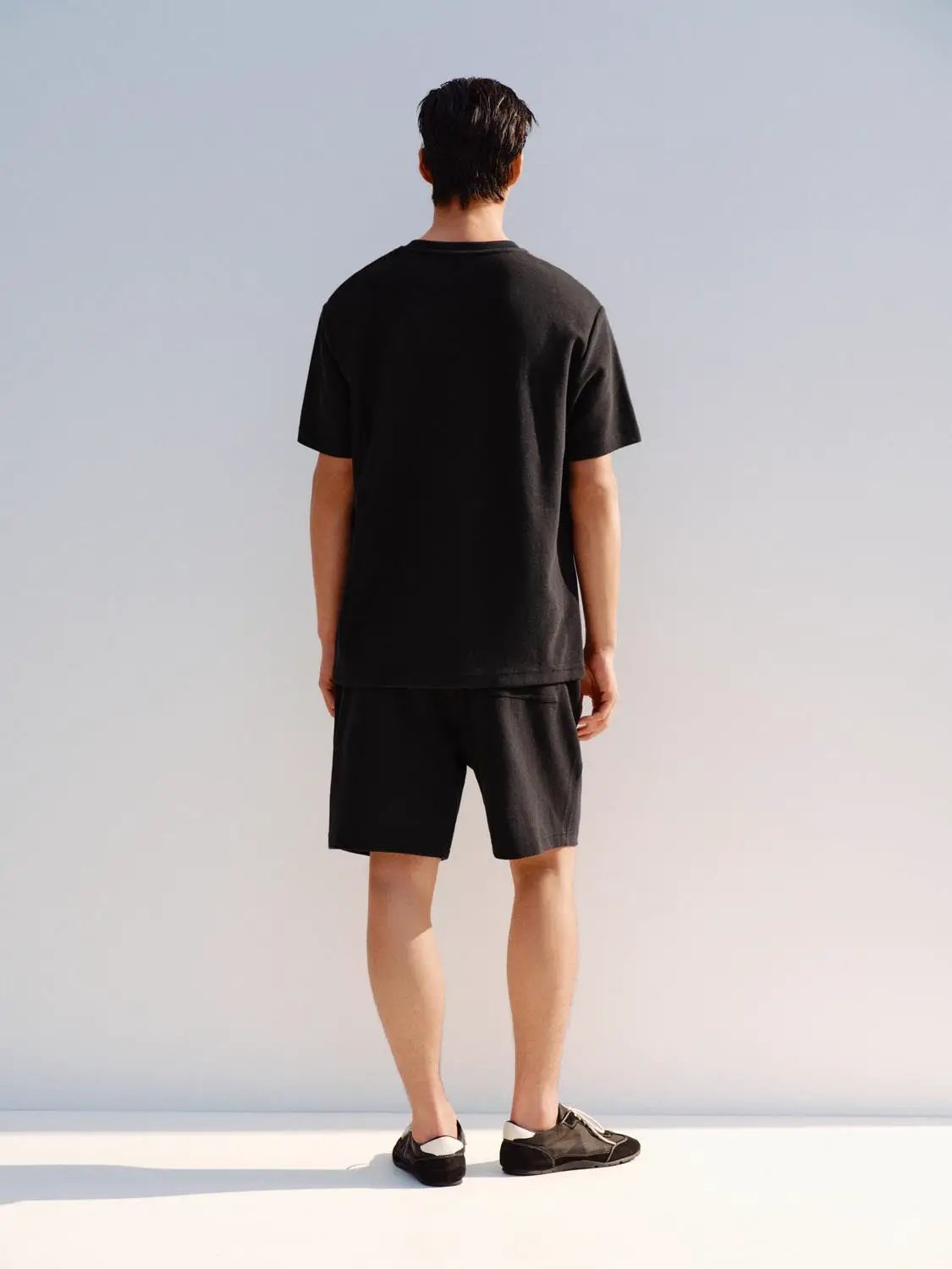 Elastic drawstring waist cotton-blend shorts for men in black