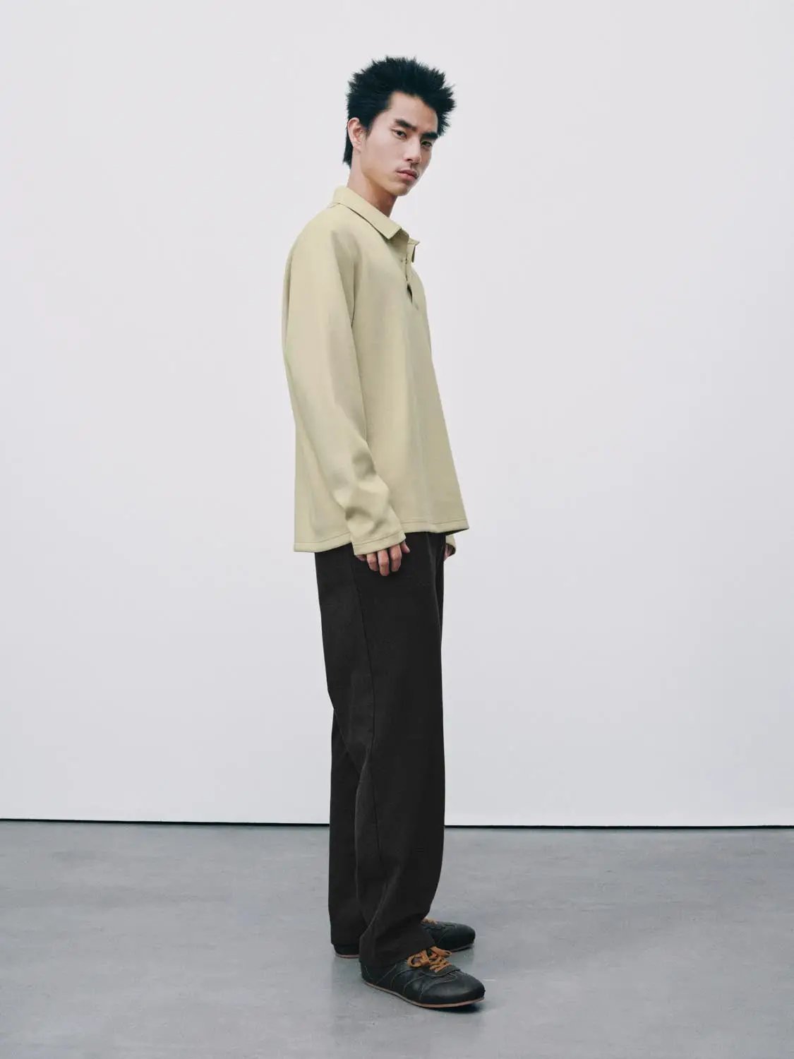 Polo Shirts beige long-sleeve by Urban Revivo Fashion