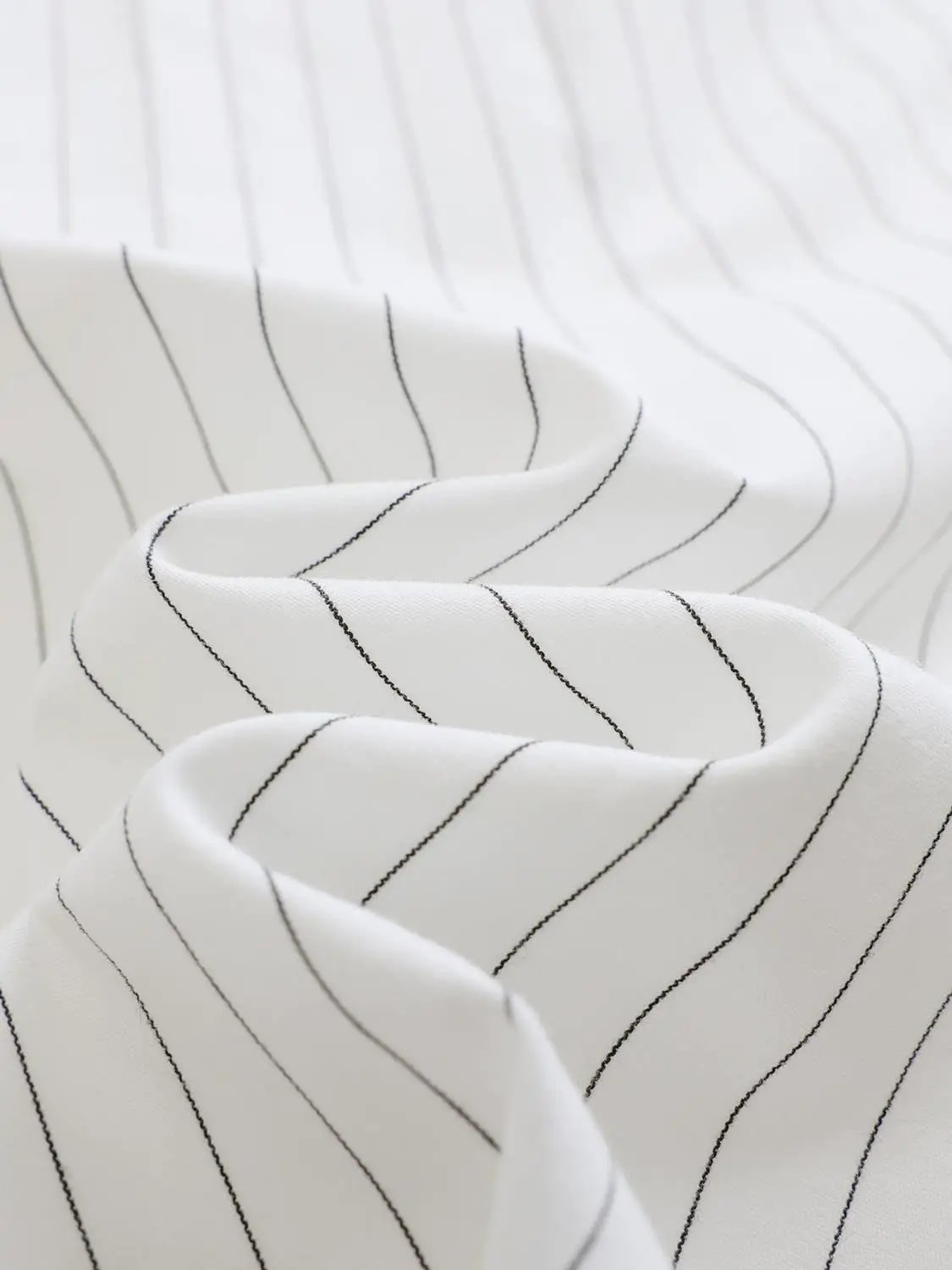 Striped white cotton shirt with black pinstripes pattern
