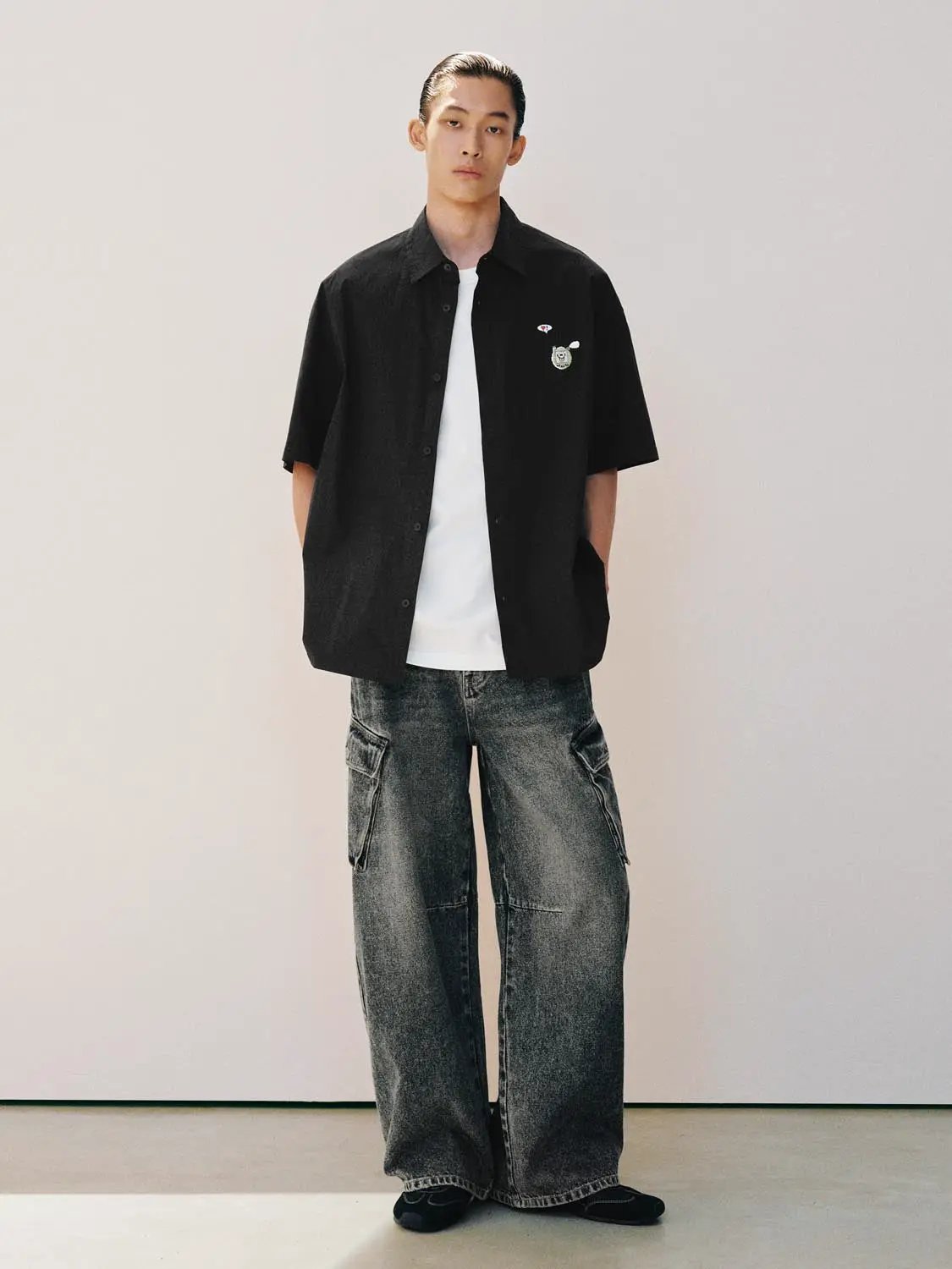 Jeans by Urban Revivo Fashion, loose gray cargo denim with cargo pockets
