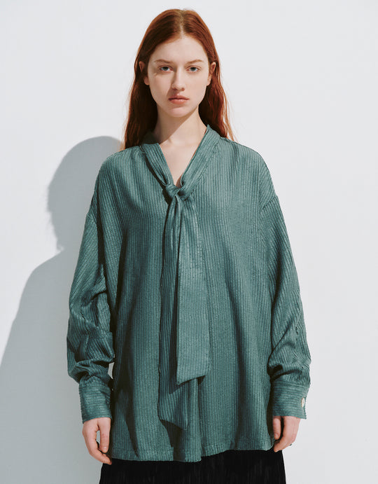 Oversize-Bluse mit Schlüssellochausschnitt
