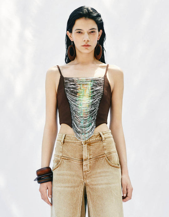 Top ajustado con hombros descubiertos