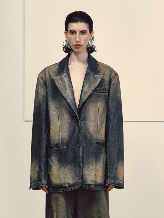 Vestes en jean amples et vieillies