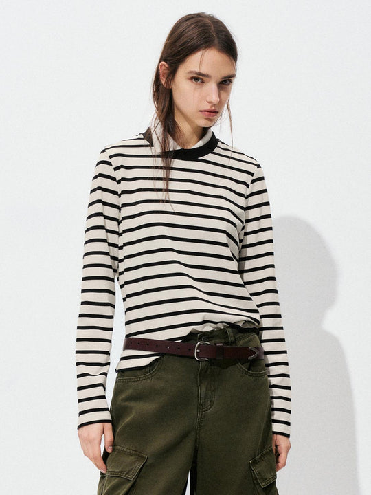 Magliette a maniche lunghe a righe con collo