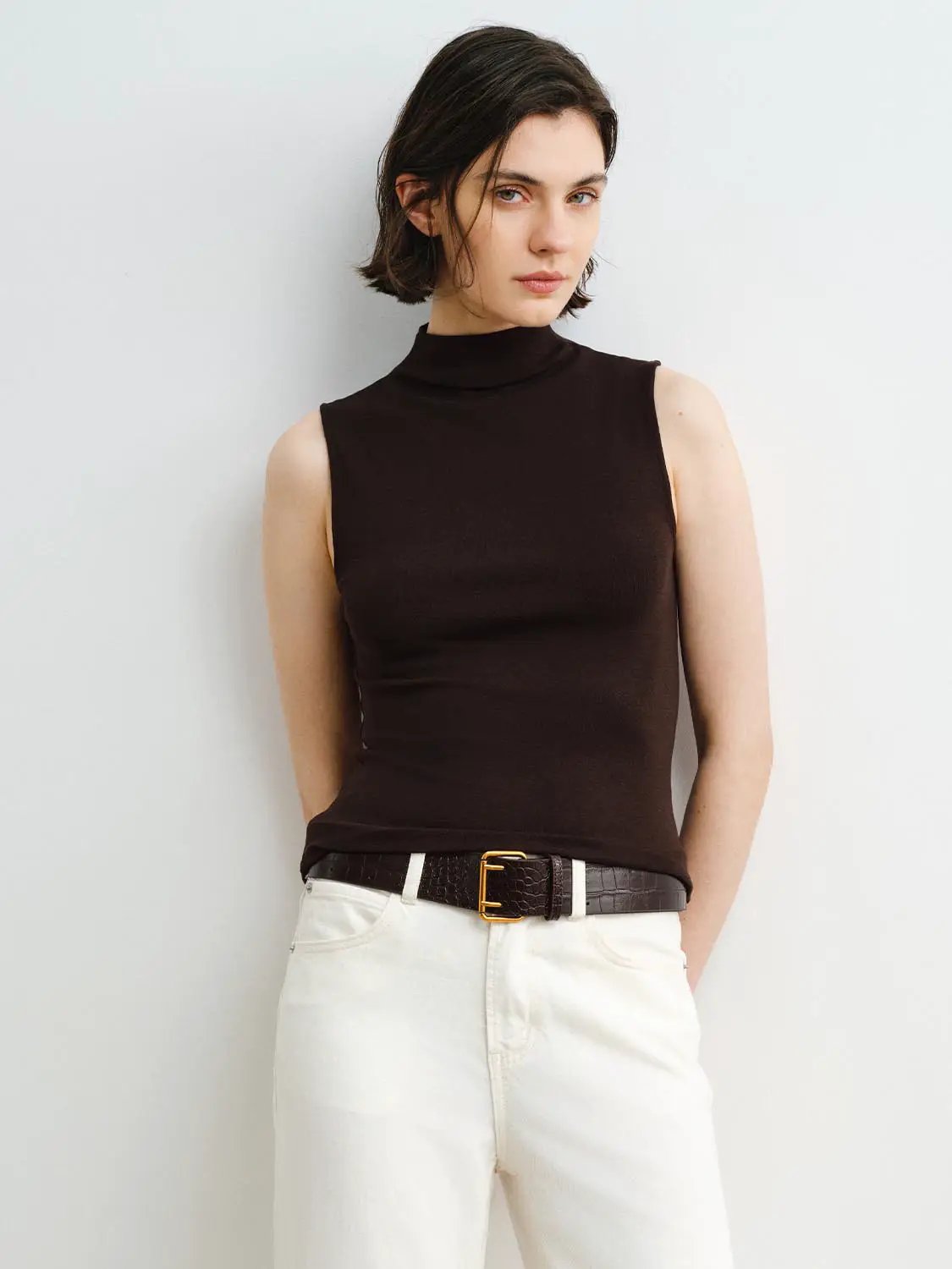 Tank top, brown sleeveless turtleneck by Urban Revivo Fashion