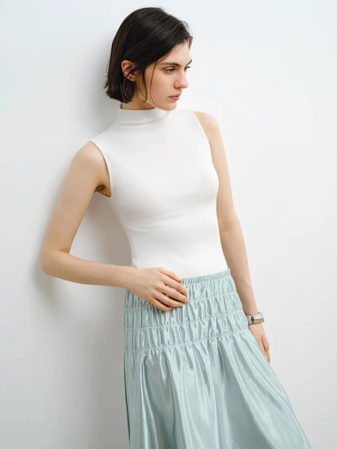 Tank top, white sleeveless mock-neck by Urban Revivo Fashion