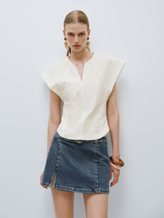 Magliette sopra la testa