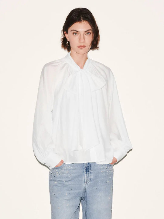 Blusa transparente con detalle de bufanda