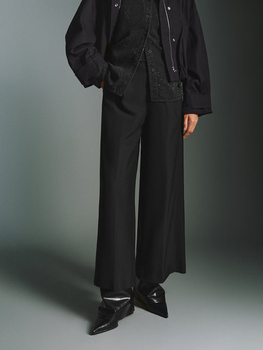 Hose mit weitem Bein und hoher Taille