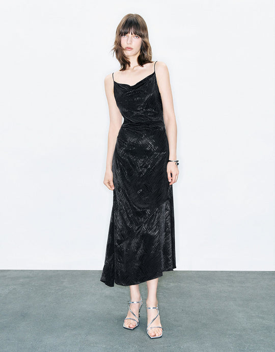 Abito con canotta a trapezio Emobssed