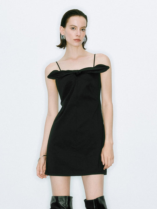 Robes droites épaules dénudées