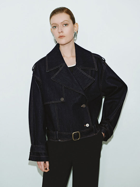 Giubbotti in denim con colletto a intaglio