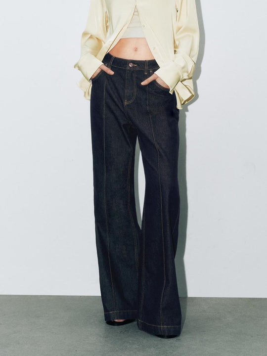 Baggy Jeans mit weitem Bein