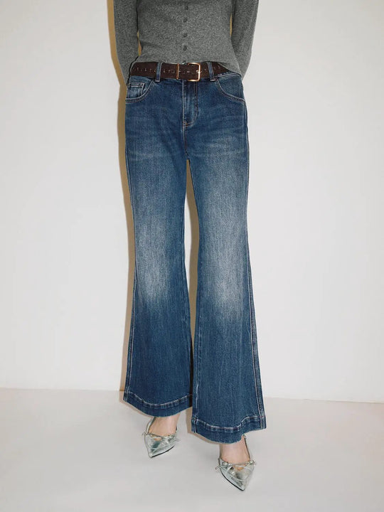 Jean évasé en coton, taille mi-haute et délavage moyen