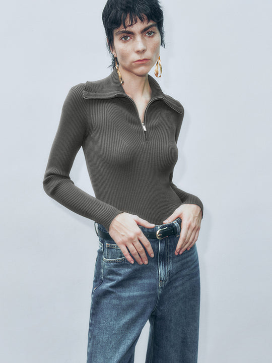 Strick-T-Shirts mit breitem Revers