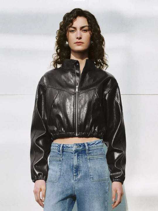 Schwarze kurze Jacke mit Reißverschluss vorn, elastischem Saum und langen Ärmeln