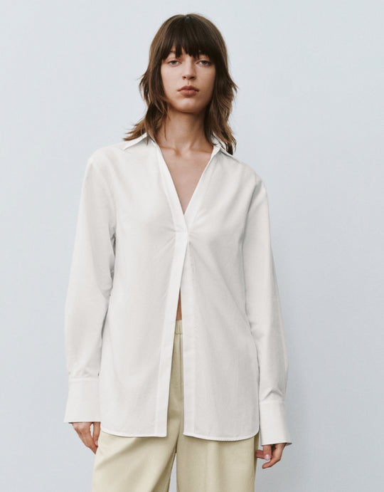 Gerade Bluse mit V-Ausschnitt