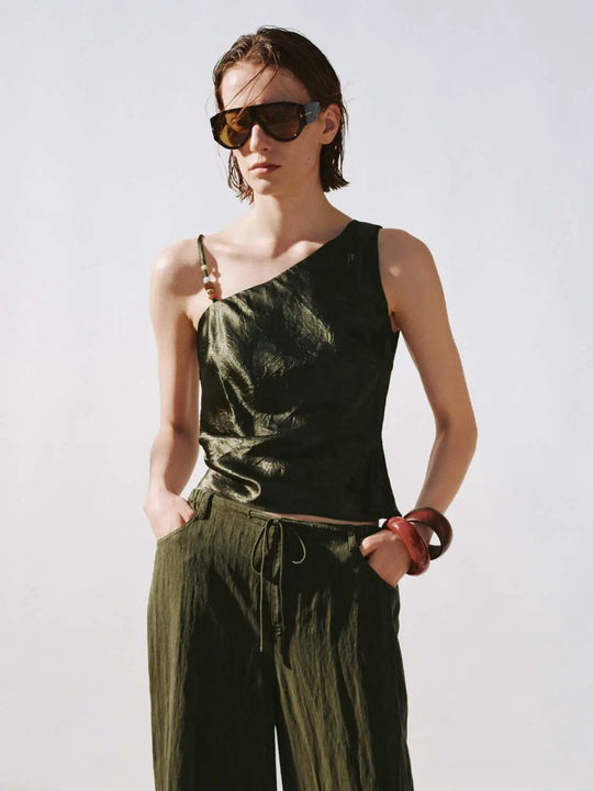 Ein-Schulter-Cami-Tops