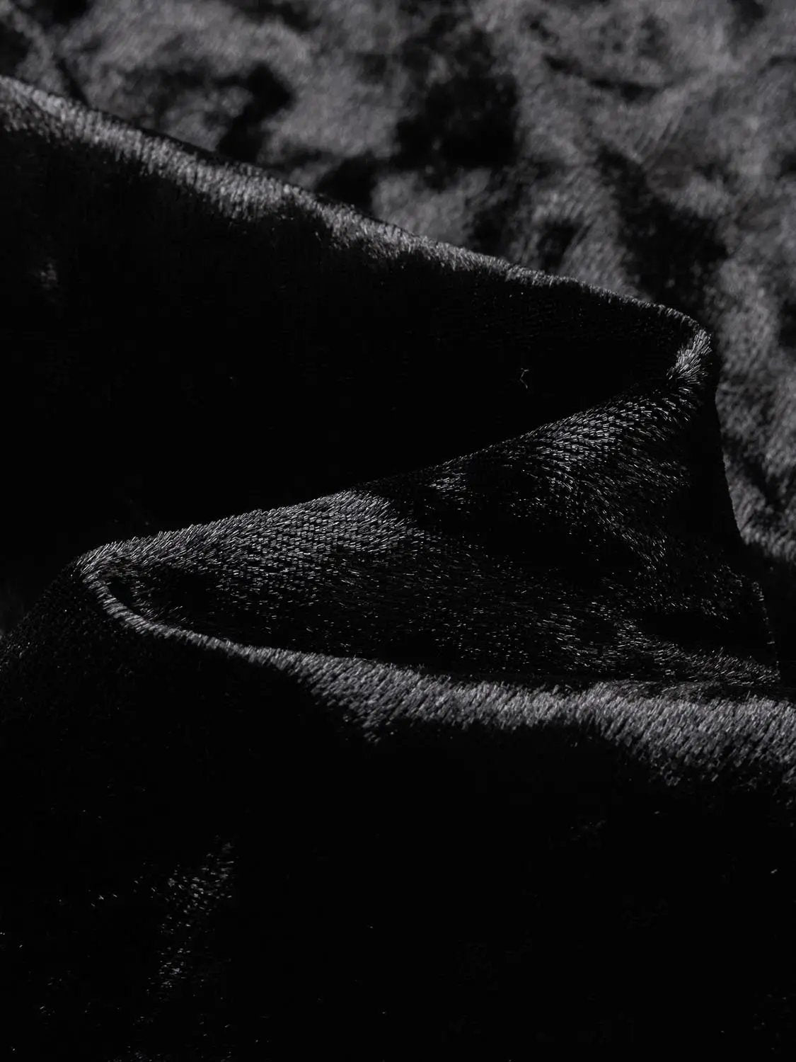 Scalloped Lace Hem Crushed Textured H-line Skirt, black velvet fabric
