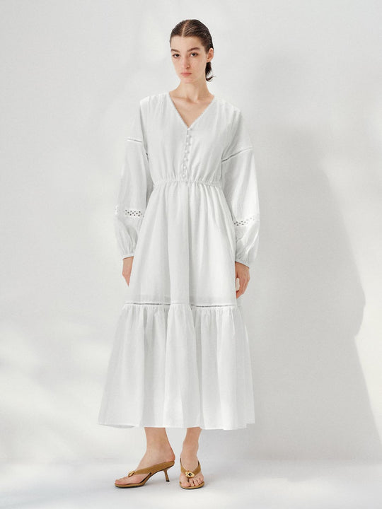 Maxikleider mit gestuften Rüschen und Knopfdetails