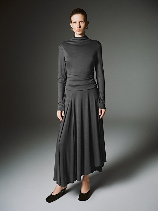 Robes midi trapèze à col montant