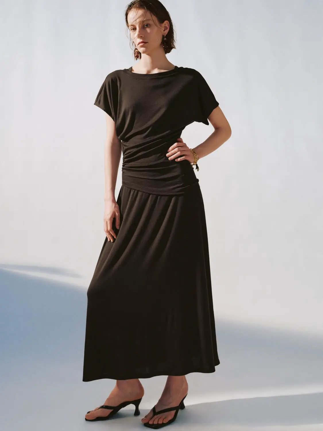Urban Revivo Fashion boat neck strappy draped straight midi dress, black