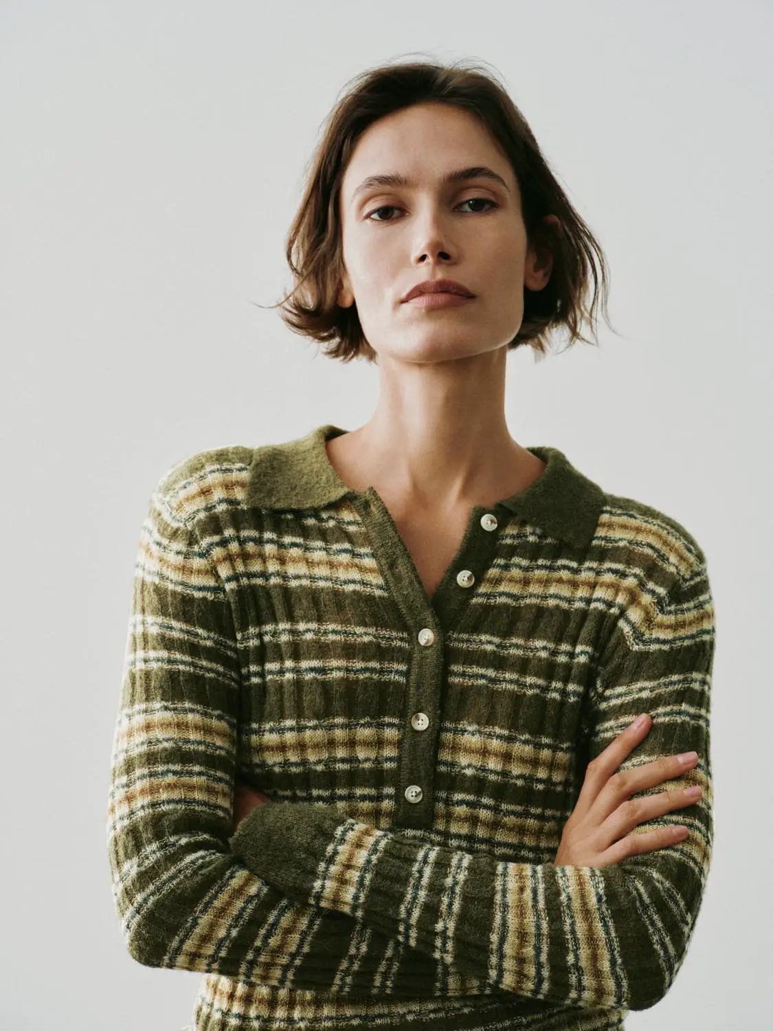 Knitted cardigan in olive plaid with button placket, Urban Revivo Fashion