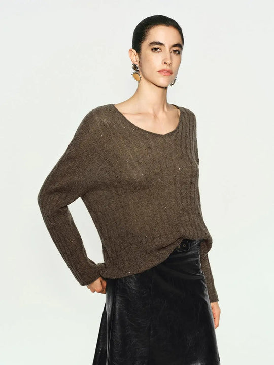 Textured Long Sleeve V-neck Knit T-Shirt
