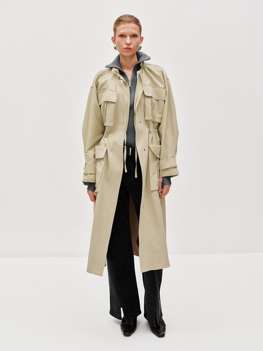 Abrigos trench con bolsillos de solapa
