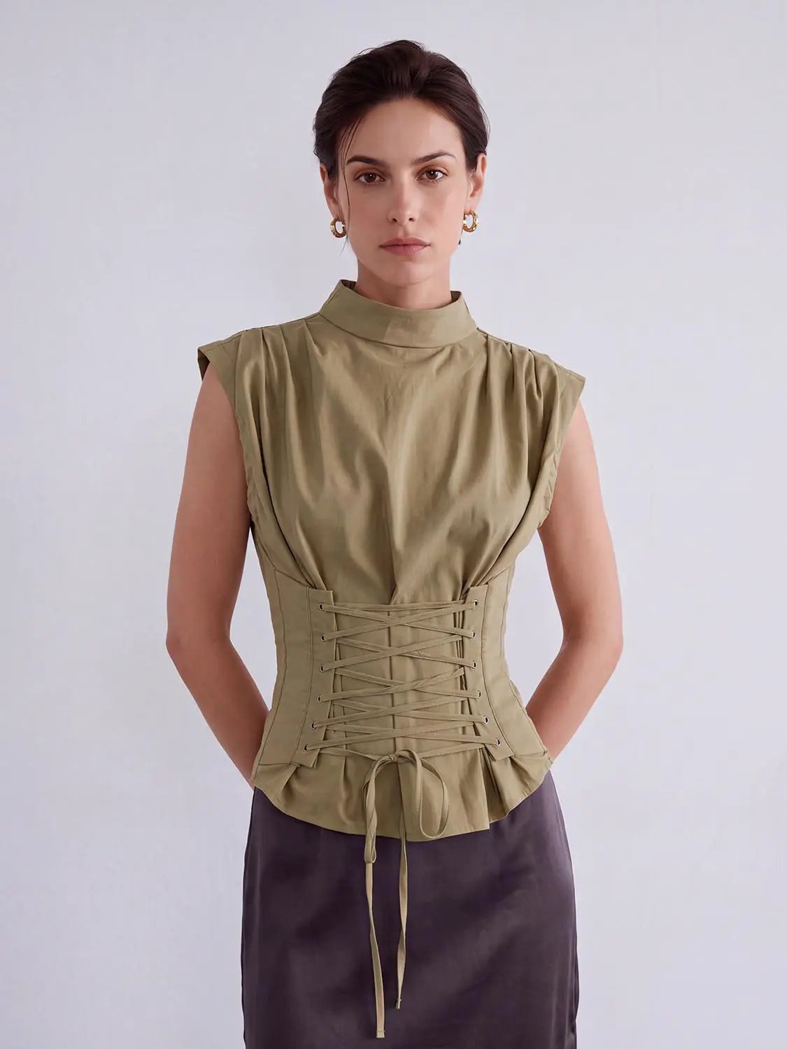 Blouse, olive-green sleeveless overhead shirt with high neck and corset-lace waist