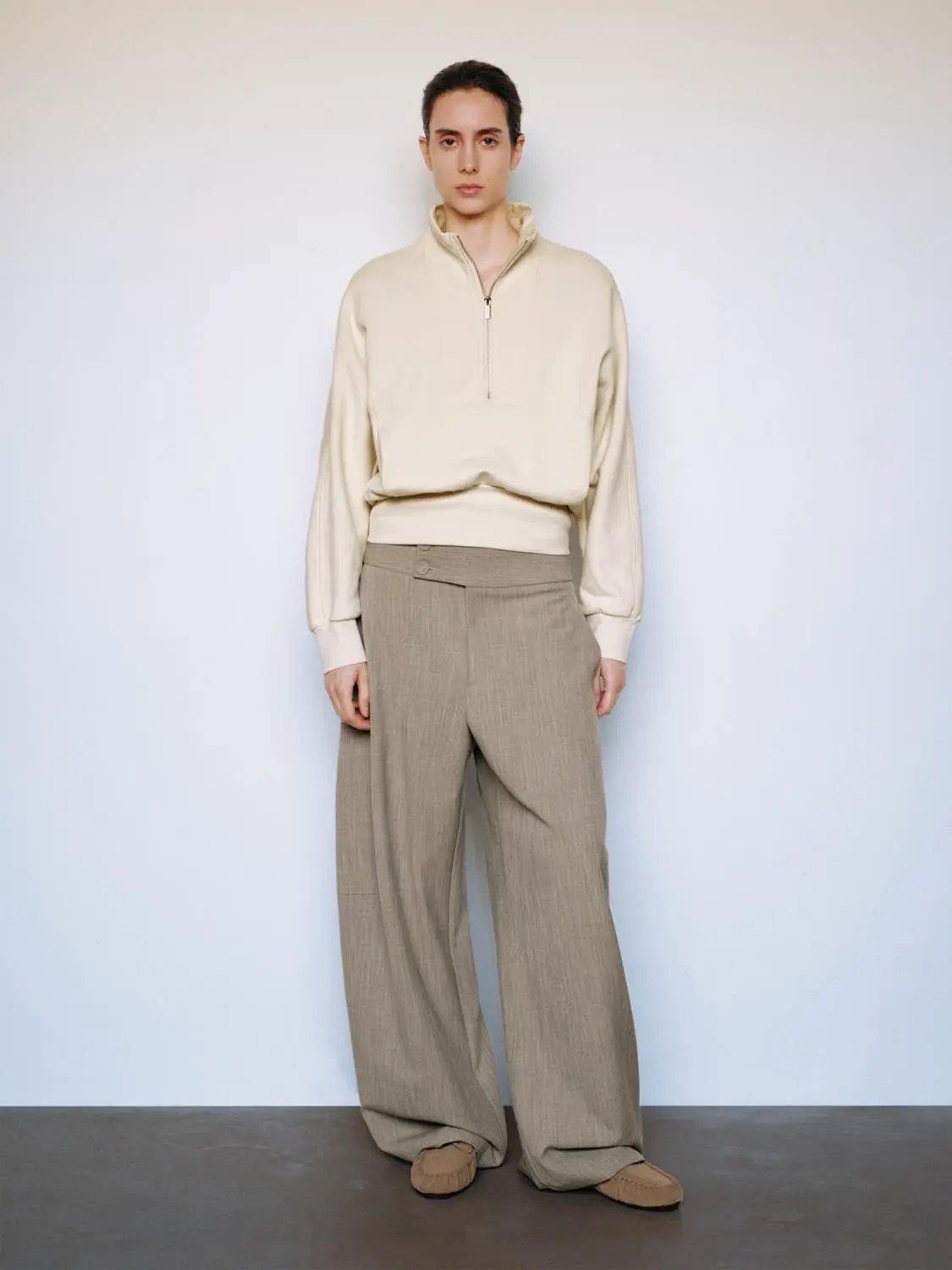 Urban Revivo Fashion beige oversized quarter-zip sweatshirt