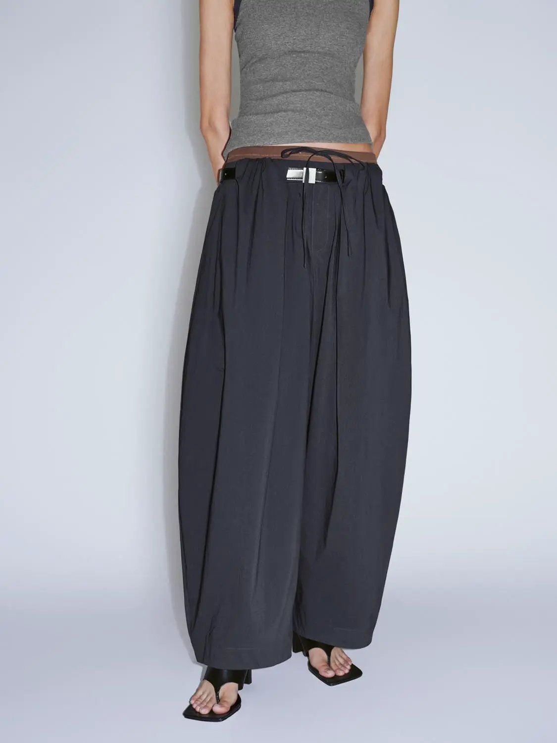 Barrel Pants by Urban Revivo Fashion