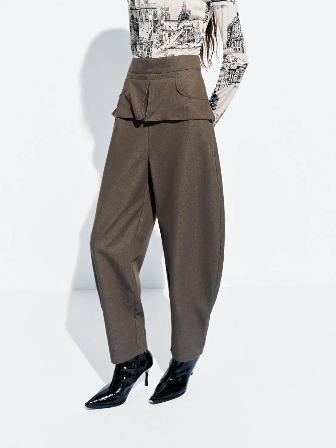 Layered Overlay Draped Waist Wide-Leg Cotton Trousers in taupe, Urban Revivo Fashion