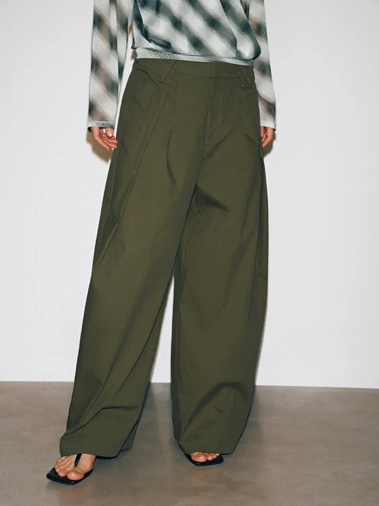 Pleat Detail Wide Leg Pants Fashionable Trousers