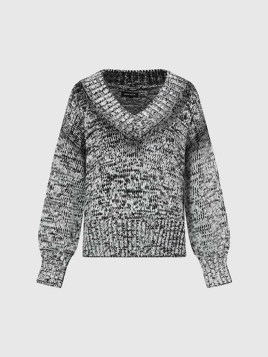 Women's thick V-neck knitted T-shirts in black and white marled knit by Urban Revivo Fashion.