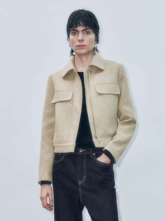 Giubbotti con tasche a soffietto e colletto