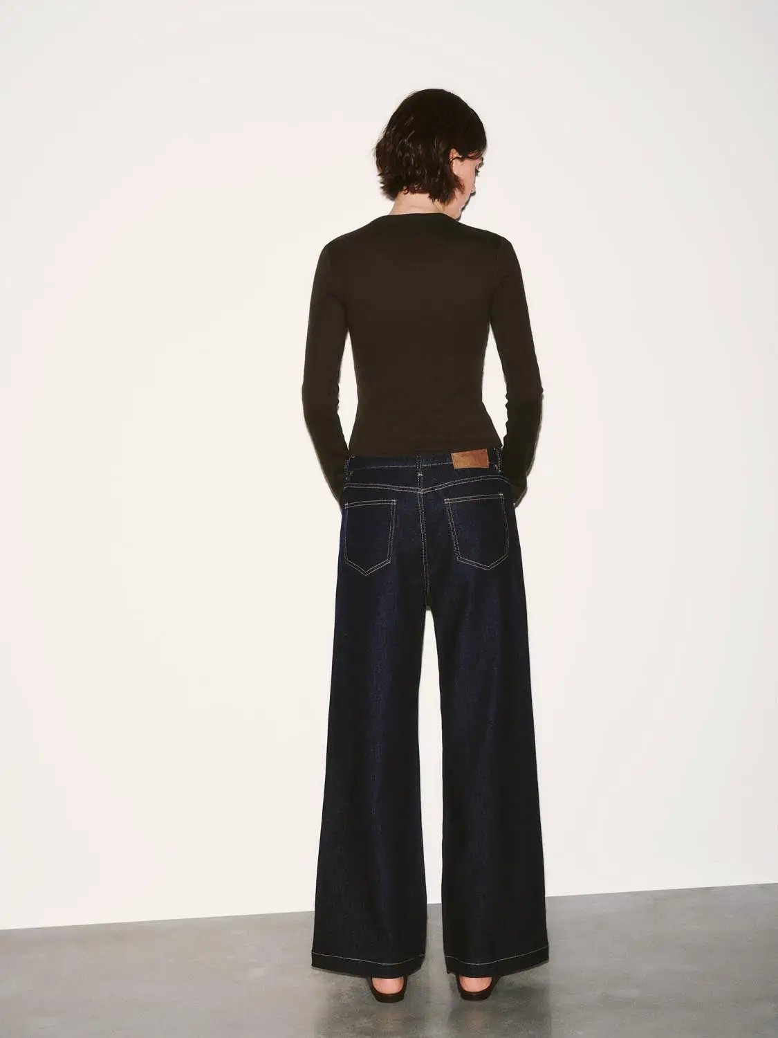 Button Detail Crew Neck Long Sleeve Skinny Fit T-Shirts by Urban Revivo Fashion