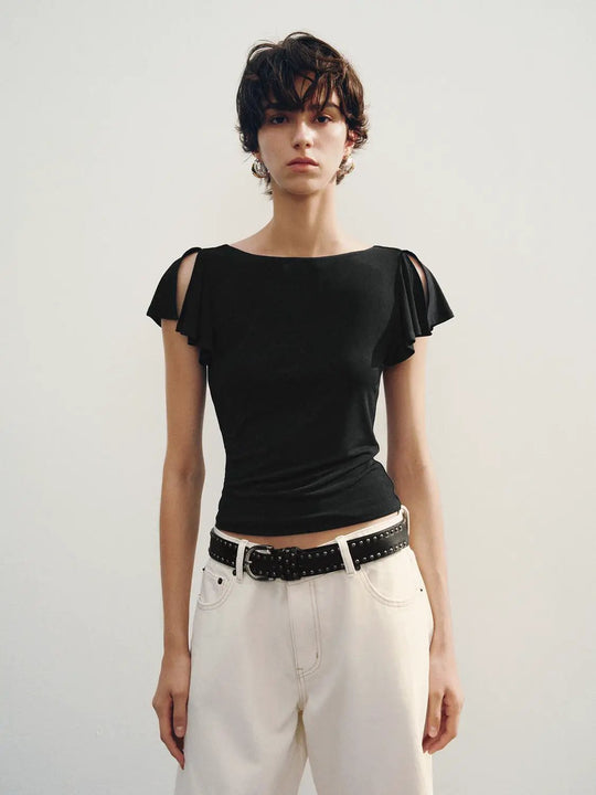 Figurbetontes T-Shirt mit Rüschen, kalten Schultern und kurzen Ärmeln