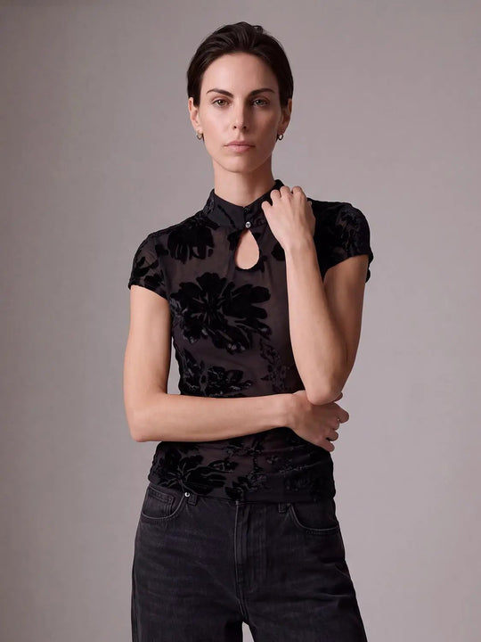 Floral Keyhole Neck Fitted Short Sleeve Blouse