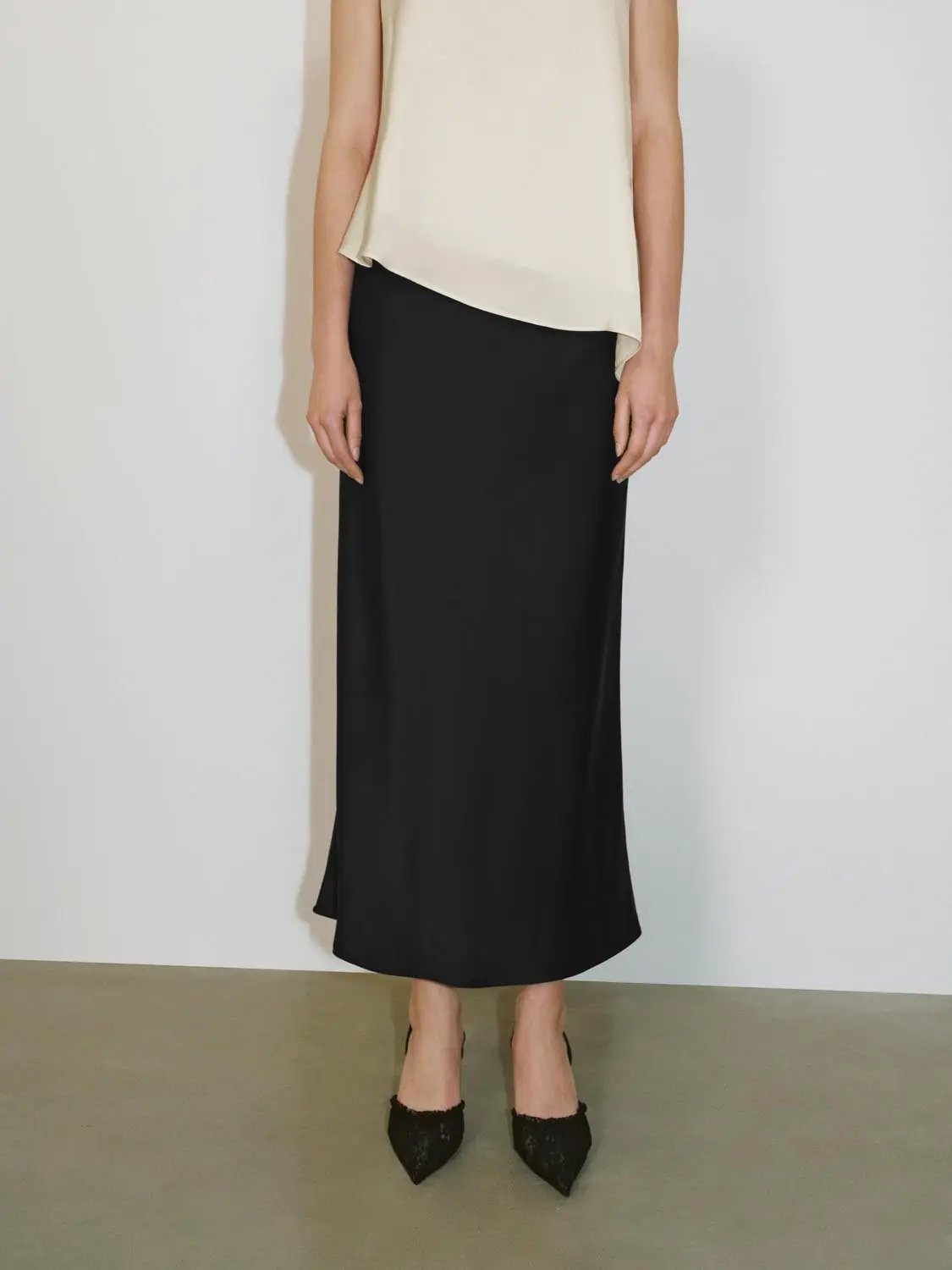 Slip Fishtail Skirts by Urban Revivo Fashion
