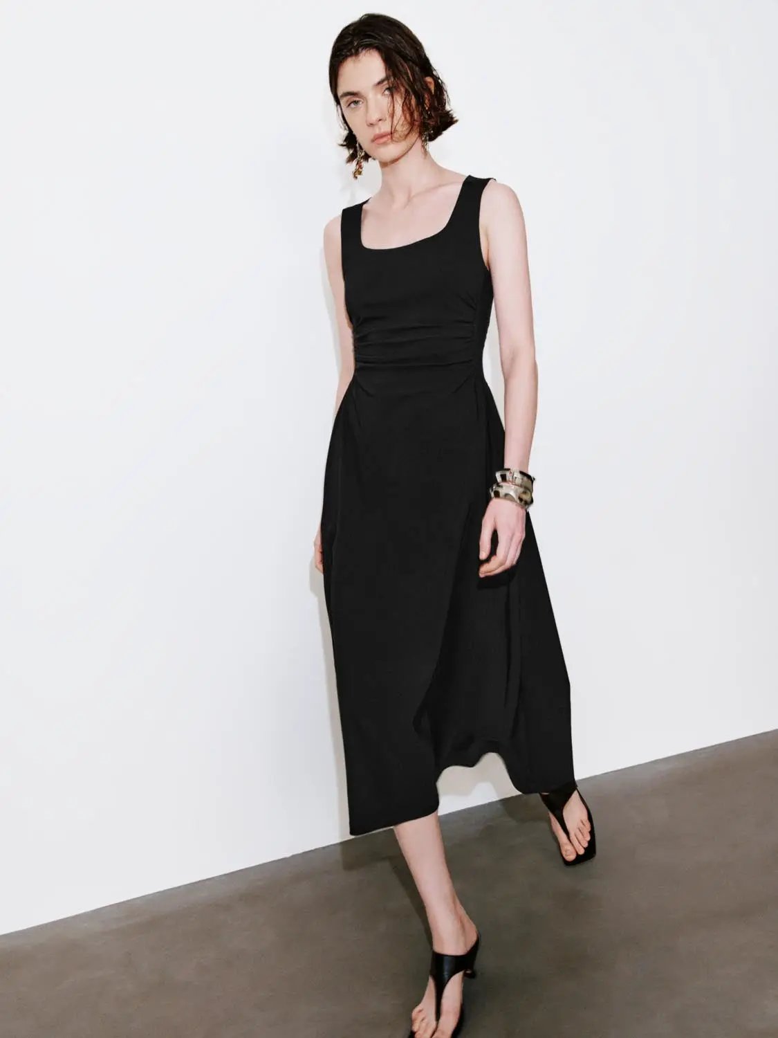 U-Neck Ruched Waist A-Line Midi Dresses by Urban Revivo Fashion
