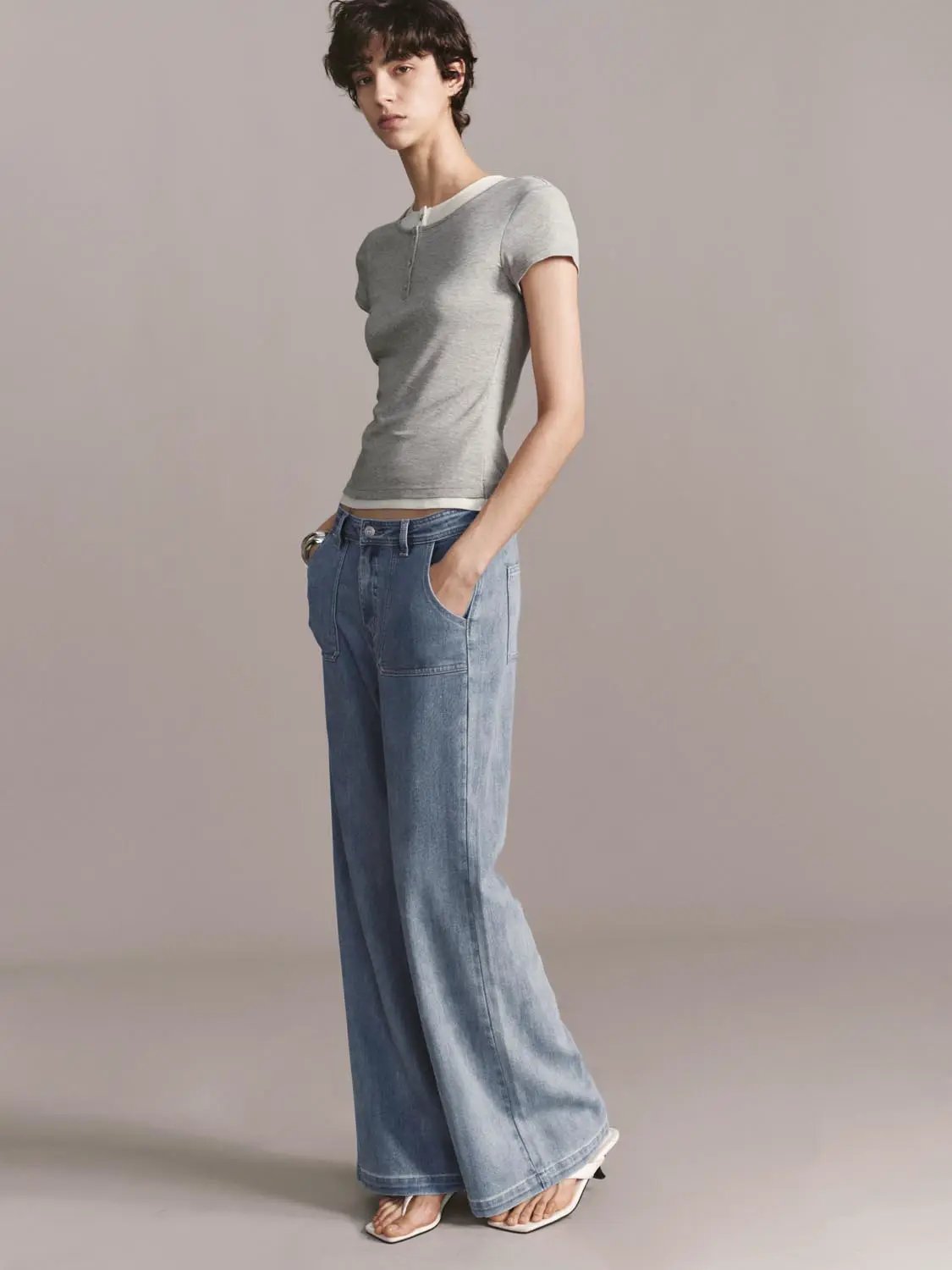 Jeans by Urban Revivo Fashion, style 1.0, light-wash wide-leg denim