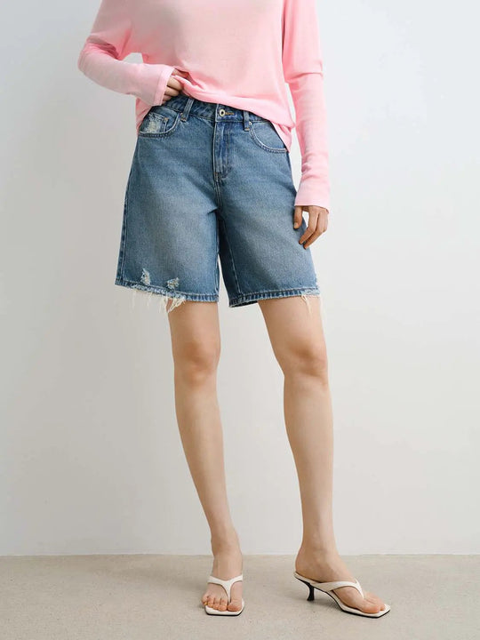 Lyocell Frayed Hem With Subtle Pocket Stitching And Classic Silhouette Denim Shorts