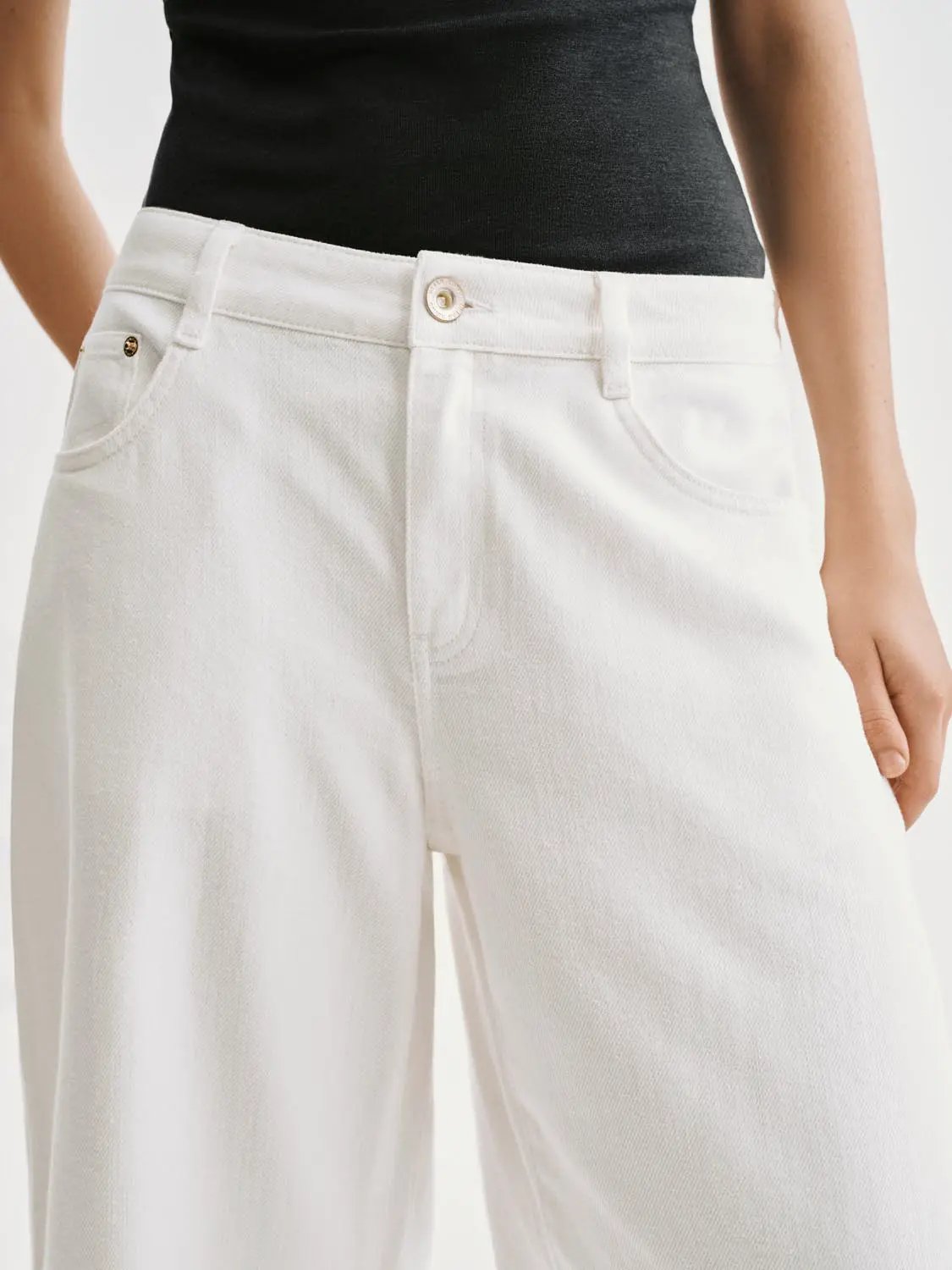 Casual Relaxed Wide-leg Cotton Blend Pants, white with front pockets and belt loops