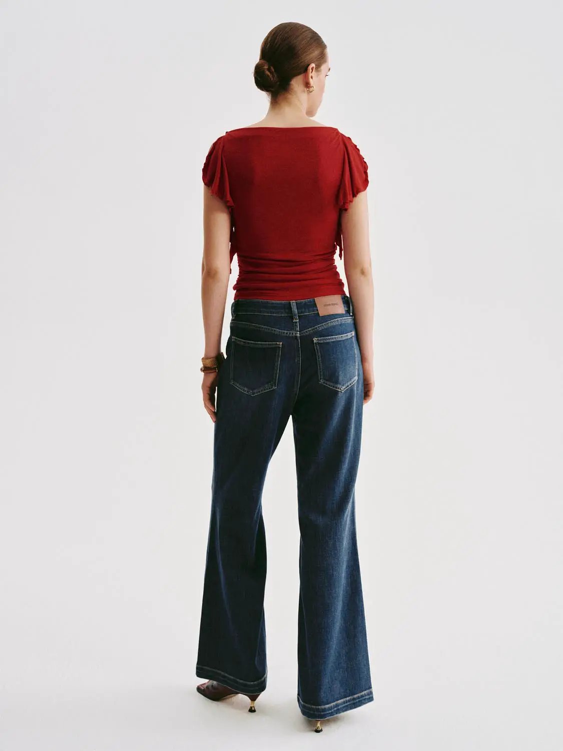 High-waisted Patch Pockets Wide-leg Jeans by Urban Revivo in dark indigo denim.